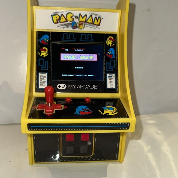 My Arcade PAC-MAN Micro-player - Picture 2 of 9